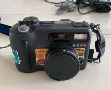 Sony DSC- S85 digitale fotocamera beschikbaar voor biedingen