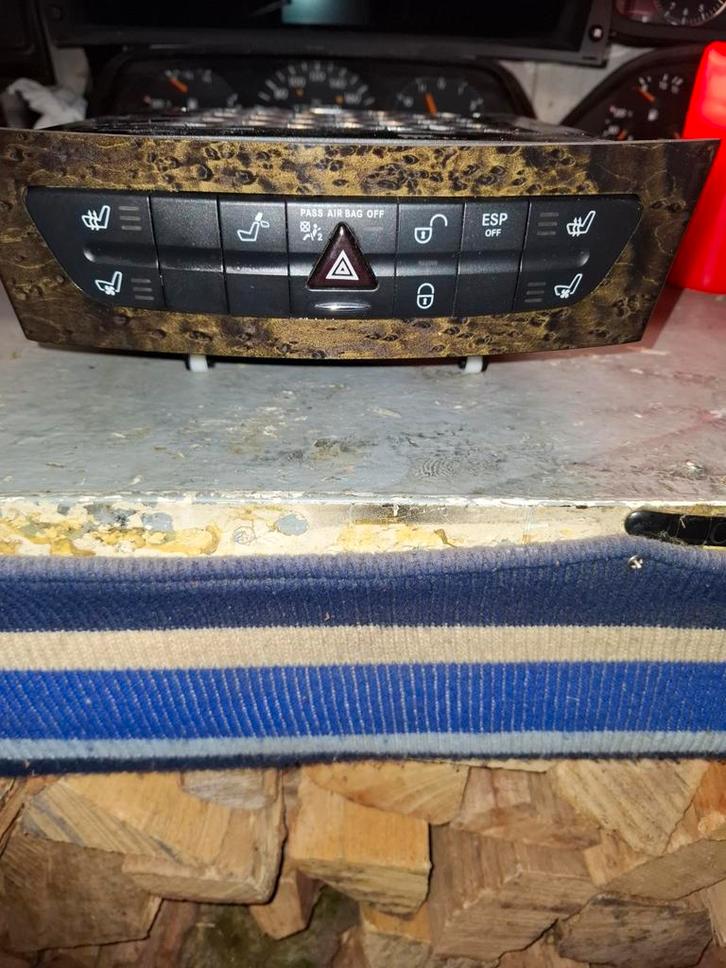 Mercedes W211 Bedieningspaneel + CD Wisselaar, Auto-onderdelen, Dashboard en Schakelaars, Mercedes-Benz, Nieuw, Ophalen of Verzenden