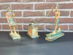 Drie Egyptische Beeldjes, Ophalen