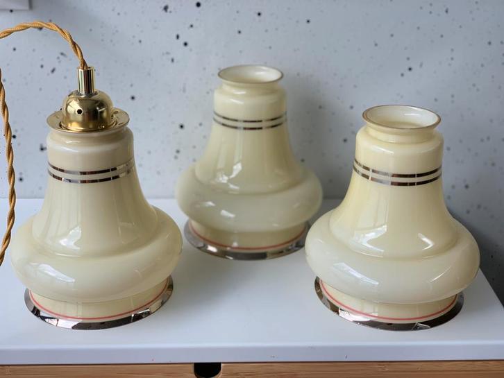 Vintage Art Deco Lampenkappen (3 stuks), Huis en Inrichting, Lampen | Hanglampen, Gebruikt, Minder dan 50 cm, Glas, Ophalen