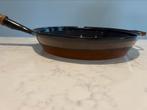 Staub vintage koekenpan 28 cm Flame uitstekende staat, Huis en Inrichting, Gietijzer, Ophalen of Verzenden, Zo goed als nieuw