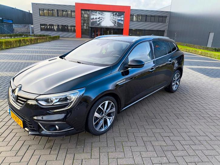 Renault Mégane 1.3 Bose TCe 140pk 2018 Zwart, Auto's, Renault, Particulier, Mégane, ABS, Achteruitrijcamera, Airbags, Airconditioning