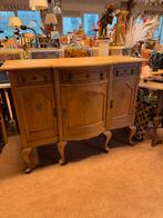 Queen ann stijl dressoir, Ophalen