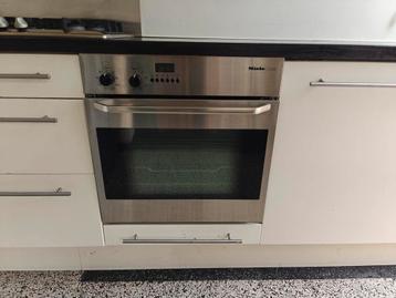 Miele Classic inbouw oven beschikbaar voor biedingen