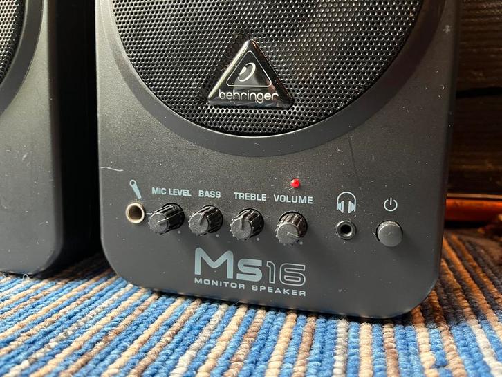 Behringer MS16 Active 2-way personal monitor monitorspeakers, Audio, Tv en Foto, Luidsprekers, Gebruikt, Front, Rear of Stereo speakers