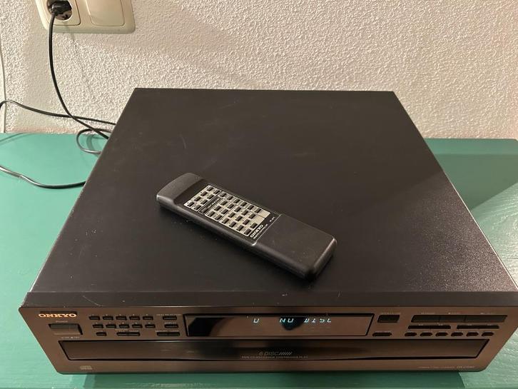 ONKYO high-end CD Speler voor 6 CD's - met afstandbediening, Audio, Tv en Foto, Cd-spelers, Zo goed als nieuw, Overige merken