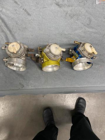 Kart carburateurs beschikbaar voor biedingen