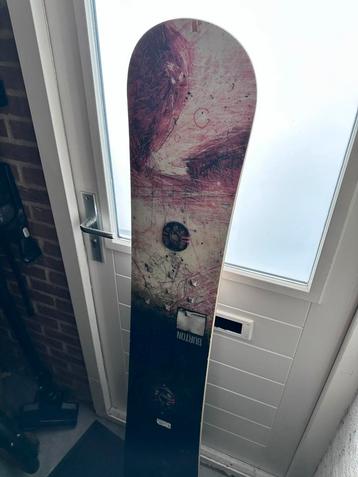 Burton Snowboard 170cm beschikbaar voor biedingen