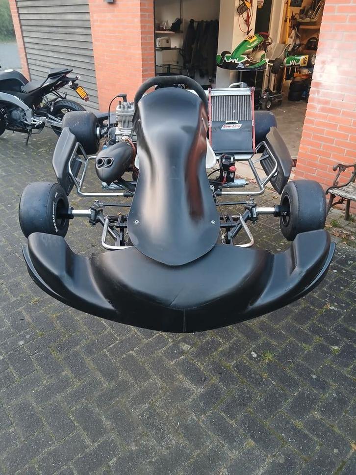 Nette Falcon met Iame X30 Senior, zie omschrijving, Sport en Fitness, Karting, Gebruikt, Kart, Ophalen