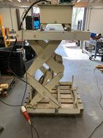 Dubbel geschaarde Heftafel, Ophalen, Gebruikt