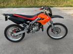 Derbi black edition, Fietsen en Brommers, Brommers | Derbi, 6 versnellingen, Derbi, Maximaal 45 km/u, Derbi
