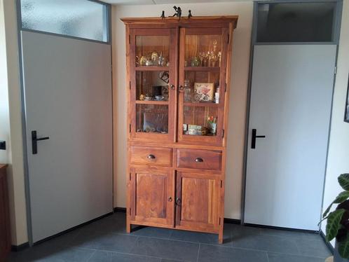 Mooie vitrine kast, Huis en Inrichting, Kasten | Buffetkasten, 200 cm of meer, 25 tot 50 cm, Teakhout, Ophalen