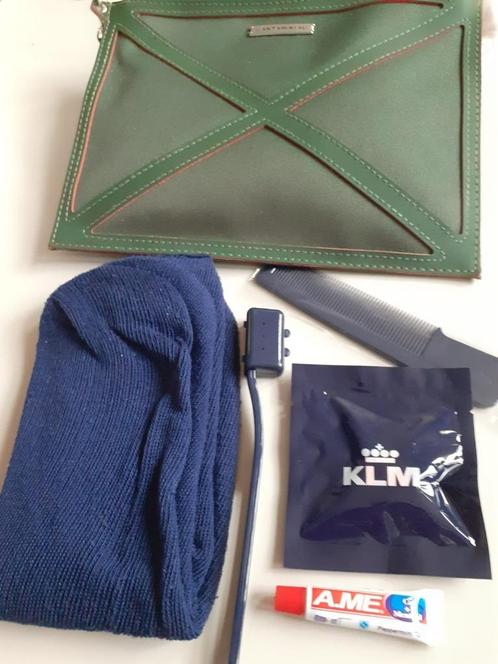 klm  comfortset, KLM etui, Business Class Jan Taminiau groen, Verzamelen, Luchtvaart en Vliegtuigspotten, Nieuw, Overige typen