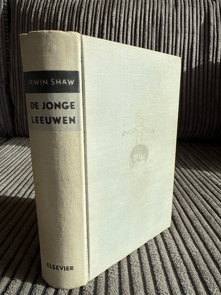 De Jonge Leeuwen - Irwin Shaw - Roman, Boeken, Ophalen of Verzenden, Gelezen, Nederland
