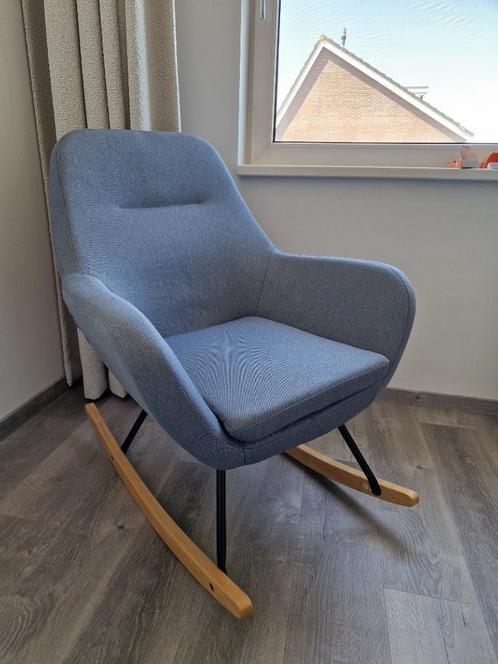 Schommelstoel Jysk, Huis en Inrichting, Fauteuils, Zo goed als nieuw, Hout, Stof, Ophalen