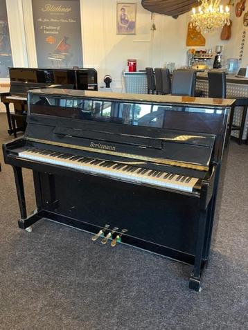 3 x zwart hoogglans piano's voor €999,- per stuk OP=OP! beschikbaar voor biedingen