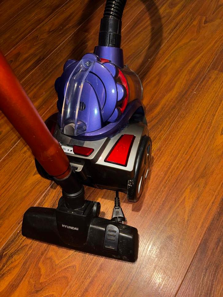 Hyundai Electronics - Cycloon stofzuiger 800W - Rainbow, Witgoed en Apparatuur, Stofzuigers, Gebruikt, Stofzuiger, Minder dan 1200 watt