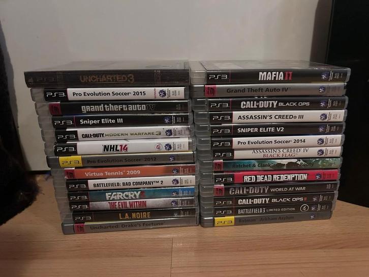 Playstation 3 plus 25 spellen, Spelcomputers en Games, Games | Sony PlayStation 3, Zo goed als nieuw, 1 speler, Vanaf 3 jaar, Ophalen of Verzenden