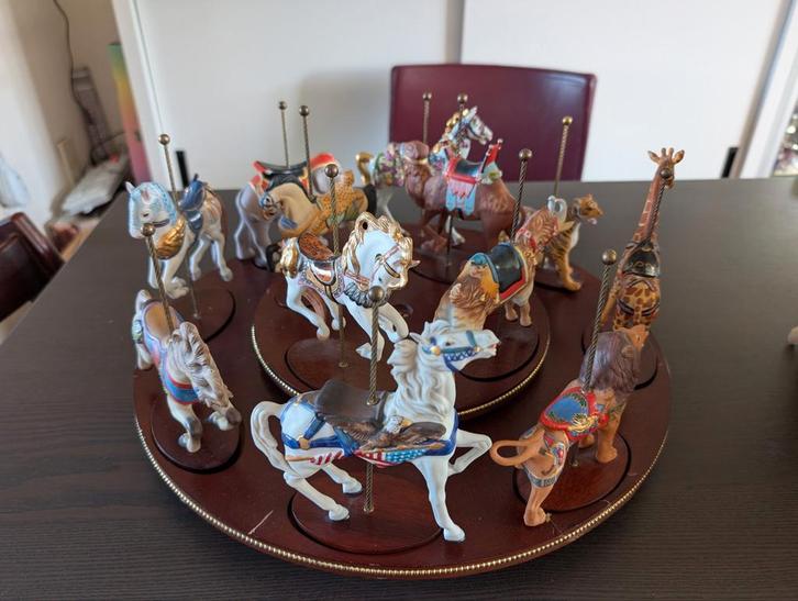 Franklin Mint complete carrousel, Verzamelen, Beelden en Beeldjes, Zo goed als nieuw, Dier, Ophalen