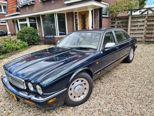 Daimler Eight 4.0 V8 LWB 2000 Metallic Groen, Auto's, Overige Auto's, Particulier, Benzine, Sedan, Automaat, Origineel Nederlands