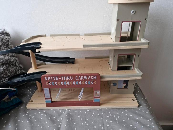 Little Dutch Garage - Houten Speelgoed, Kinderen en Baby's, Speelgoed | Poppen, Zo goed als nieuw, Overige typen, Ophalen