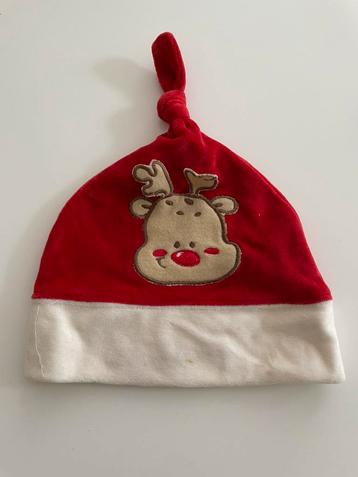 Kerstmuts voor een baby beschikbaar voor biedingen