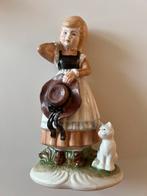 Porseleinen beeldje van een meisje. Merkteken Galos, Spanje, Verzamelen, Beelden en Beeldjes, Ophalen of Verzenden, Zo goed als nieuw