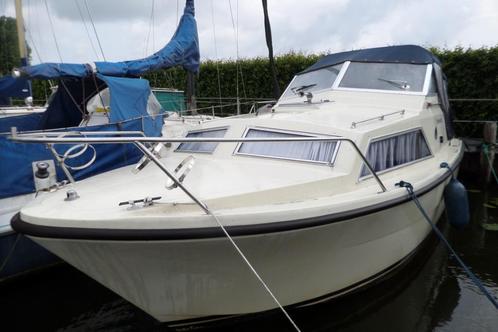 Waterland 750 polyester, Watersport en Boten, Motorboten en Motorjachten, Gebruikt, Polyester, 6 tot 9 meter, Benzine, Binnenboordmotor