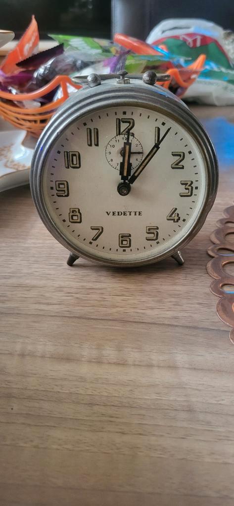 Vedette Wekker - Vintage Charme, Antiek en Kunst, Antiek | Klokken, Ophalen of Verzenden