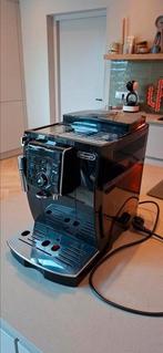 Delonghi ECAM Koffiemachine, Witgoed en Apparatuur, Koffiezetapparaten, Gebruikt, Koffiemachine, Koffiebonen, 4 tot 10 kopjes