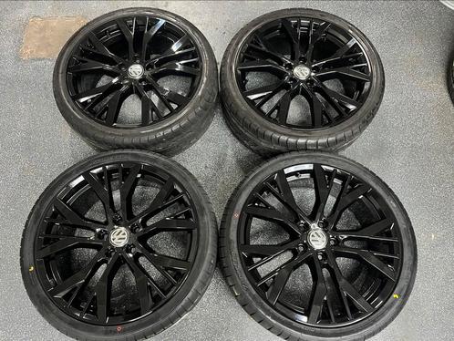 19 inch Originele Volkswagen Golf GTI Santiago Velgen Banden, Auto-onderdelen, Banden en Velgen, Banden en Velgen, Winterbanden