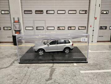 Minichamps VW Volkswagen Touareg 2003 1/43 in box beschikbaar voor biedingen