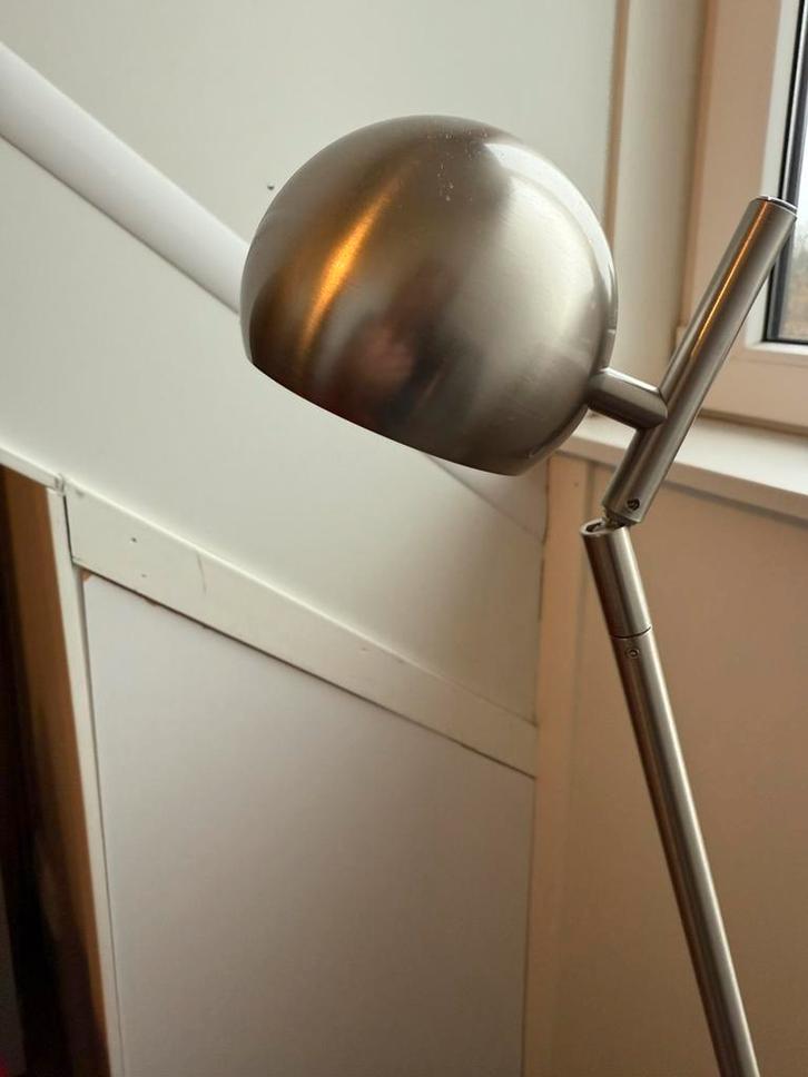 Holtkotter / Holtkötter LED leeslamp met touch dimmer, Huis en Inrichting, Lampen | Vloerlampen, Ophalen