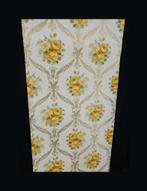 3933 vintage behang geel rozen barok vintage 60s 70s swiet, Ophalen of Verzenden, 75 m² of meer, Geel