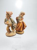 Tiroler Beeldjes: Jongen & Meisje met Druiven, Antiek en Kunst, Ophalen of Verzenden