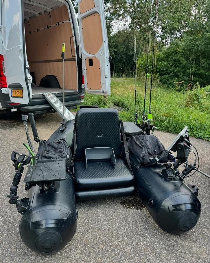 Bellyboot met toebehoren, Watersport en Boten, Hengelsport | Roofvissen, Zo goed als nieuw, Werphengel, Ophalen of Verzenden