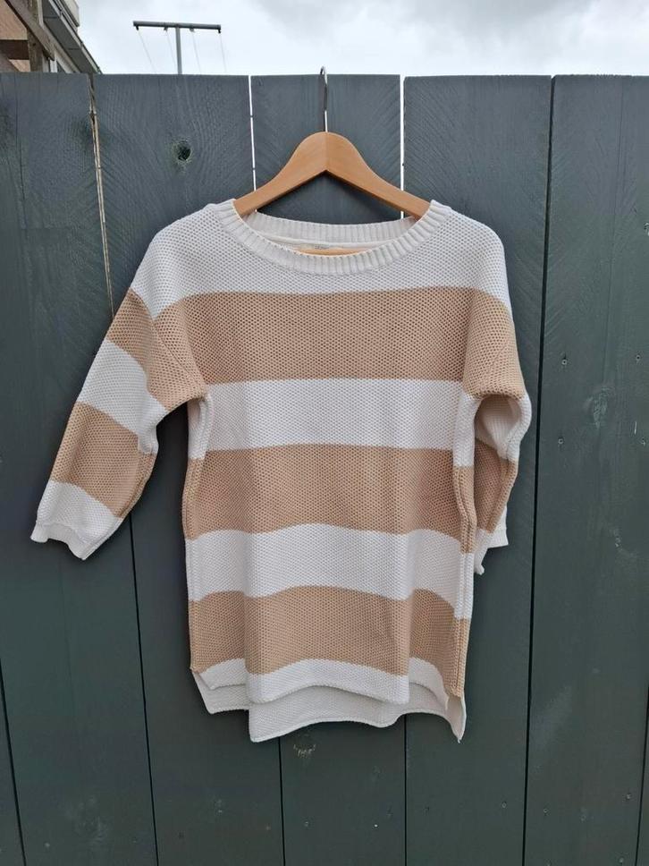 Esprit truitje met 3/4 mouw, beige/ecru kleuren, mt.L, €25, Kleding | Dames, T-shirts, Zo goed als nieuw, Maat 42/44 (L), Beige