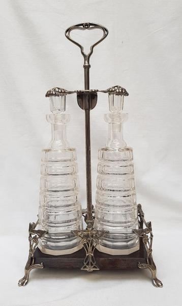 Tantaliser Art Nouveau. beschikbaar voor biedingen