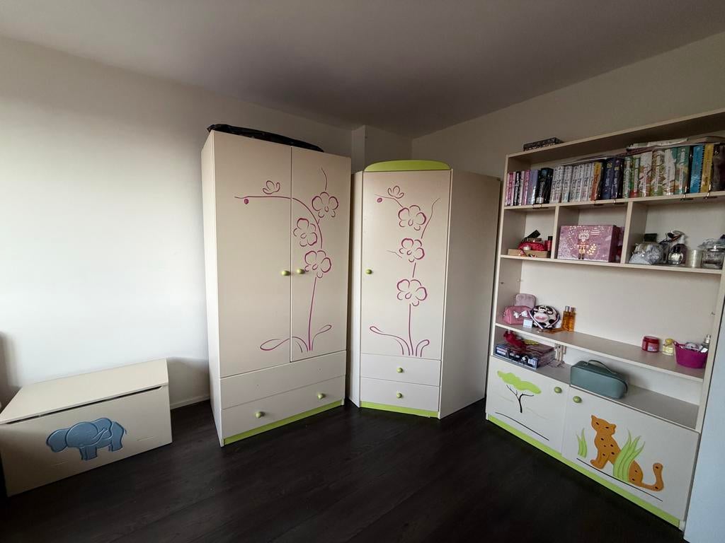 Complete Kindermeubel Set - Uitstekende Staat!, Kast, 50 tot 70 cm, 105 cm of meer, Ophalen of Verzenden