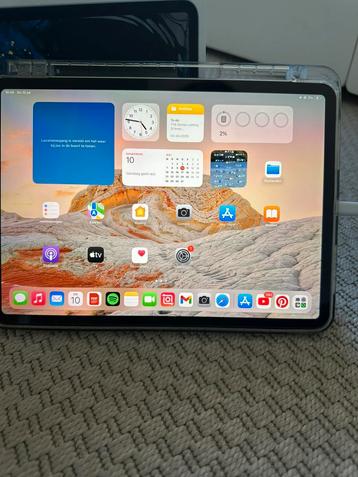 Ipad pro 11inch 64gb beschikbaar voor biedingen