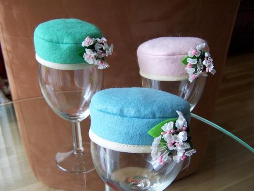 Oude poppenmutsjes, Antiek en Kunst, Antiek | Speelgoed, Ophalen of Verzenden