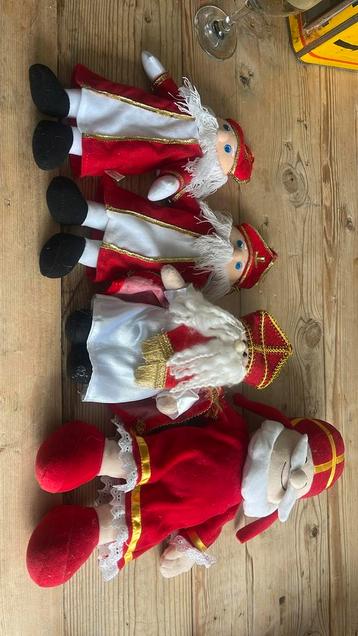 Div mooie dinterklaas knuffels beschikbaar voor biedingen