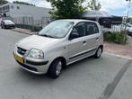 Hyundai Atos 1.1i Active Joy! 101 DKM NAP! Airco! Trekhaak!, Voorwielaandrijving, Stof, 4 cilinders, Origineel Nederlands