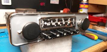 Blaupunkt FM Radio met chrome frontje en draaiknoppen beschikbaar voor biedingen