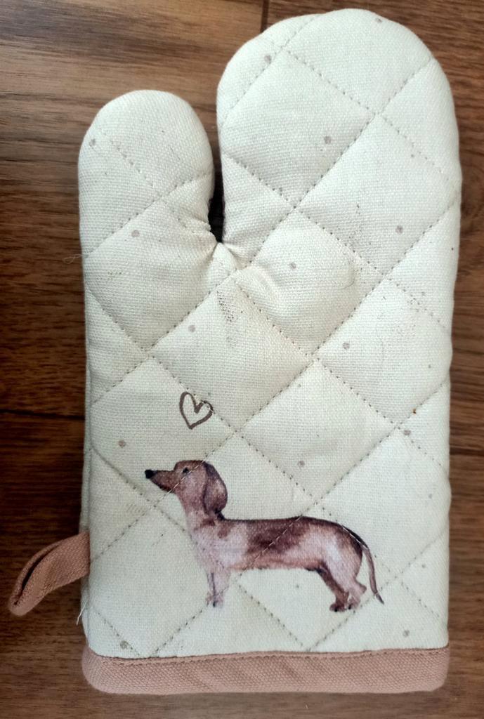 Nieuwe Claire & Eef kinder ovenhandschoen met hondje, Antiek en Kunst, Antiek | Keukenbenodigdheden, Ophalen of Verzenden