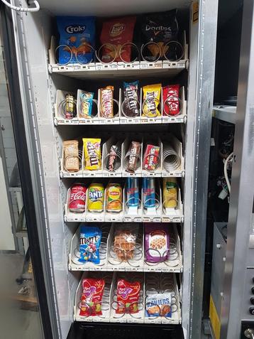 Combi automaat compact model gekoeld  beschikbaar voor biedingen