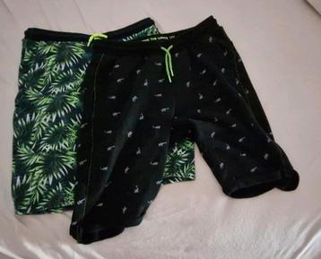 Twee shorts maat 170 beschikbaar voor biedingen