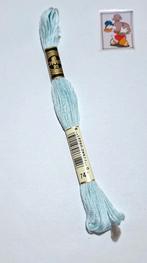 DMC mouline, blauw 747, Mulhouse, France, Ophalen of Verzenden, Borduurgaren of Zijde, DMC