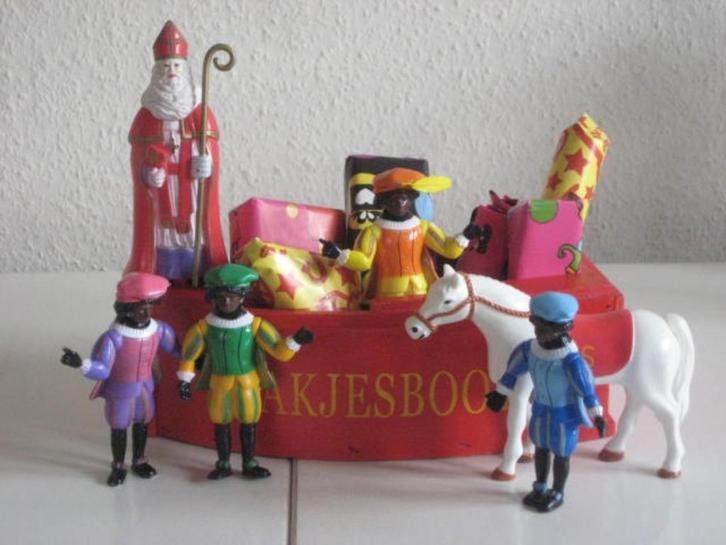 Pakjesboot Sinterklaas pietjes ozo snel 2 stuks Blokker piet, Diversen, Sinterklaas, Zo goed als nieuw, Ophalen of Verzenden