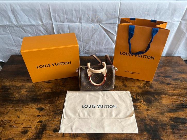 Louis Vuitton Nano Speedy Monogram Canvas Zo goed als nieuw, Sieraden, Tassen en Uiterlijk, Tassen | Damestassen, Zo goed als nieuw
